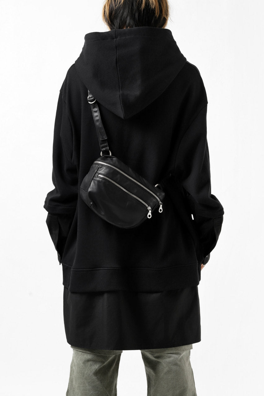 Load image into Gallery viewer, ISAMU KATAYAMA BACKLASH STRAP ZIP BAG / MONOCHROME LUXURY STEER (BLACK)