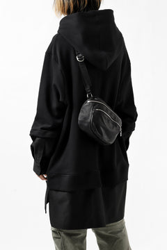 Load image into Gallery viewer, ISAMU KATAYAMA BACKLASH STRAP ZIP BAG / MONOCHROME LUXURY STEER (BLACK)