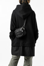 Load image into Gallery viewer, ISAMU KATAYAMA BACKLASH STRAP ZIP BAG / MONOCHROME LUXURY STEER (BLACK)