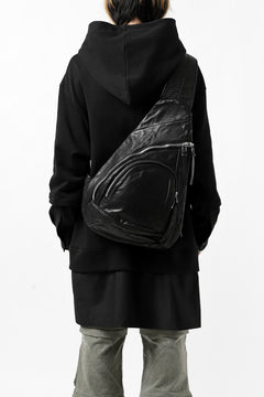 Load image into Gallery viewer, ISAMU KATAYAMA BACKLASH ONE SHOULDER BAG / Italy Shoulder Object Dyed (BLACK)
