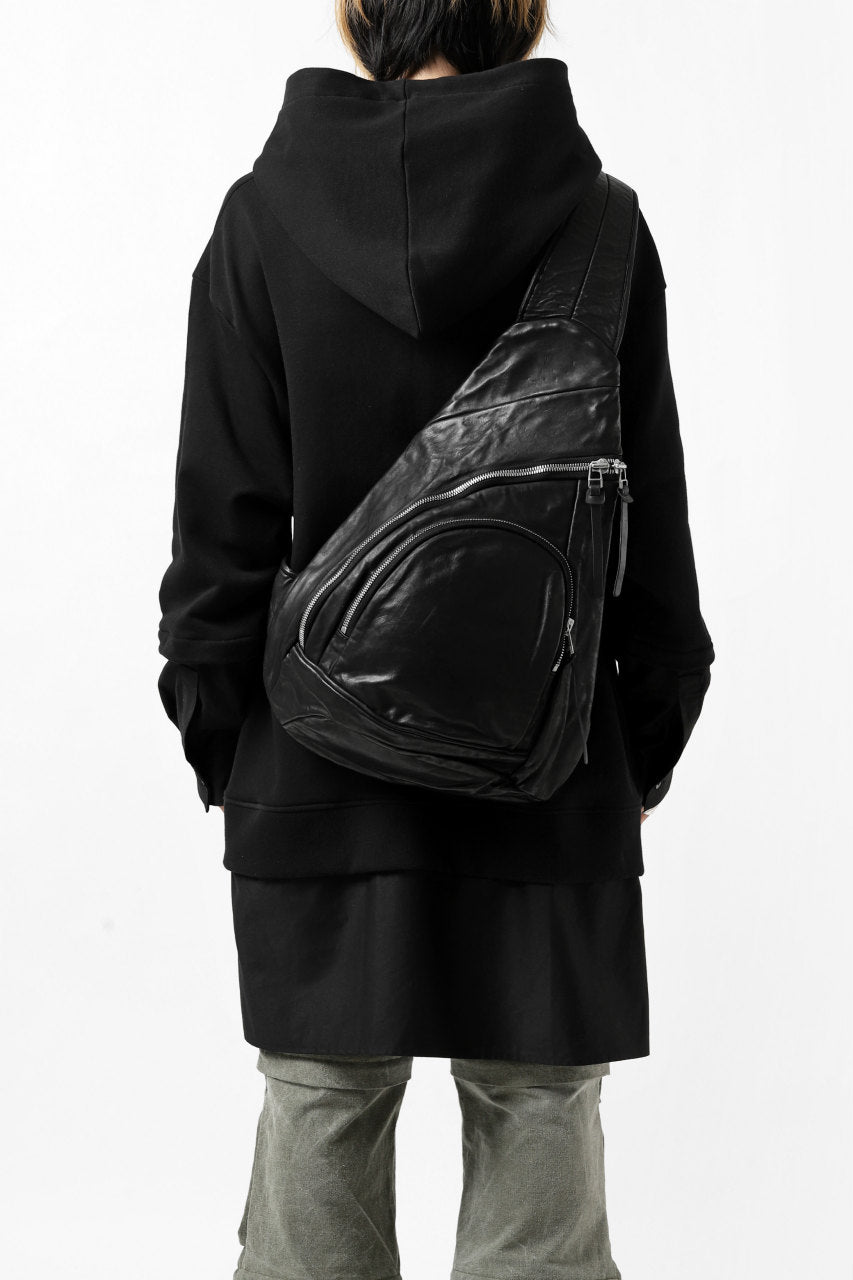 Load image into Gallery viewer, ISAMU KATAYAMA BACKLASH ONE SHOULDER BAG / Italy Shoulder Object Dyed (BLACK)