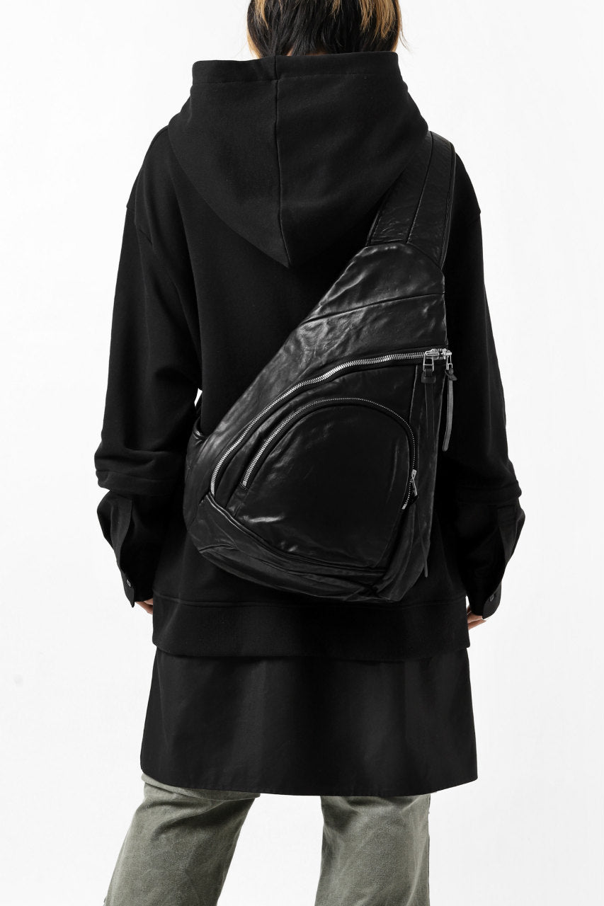 Load image into Gallery viewer, ISAMU KATAYAMA BACKLASH ONE SHOULDER BAG / Italy Shoulder Object Dyed (BLACK)