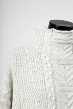画像をギャラリービューアに読み込む, D-VEC WarmdArt® HIGH-NECKED FISHERMANS KNIT (SHELL WHITE)
