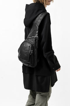 Load image into Gallery viewer, ISAMU KATAYAMA BACKLASH ONE SHOULDER BAG / Italy Shoulder Object Dyed (BLACK)