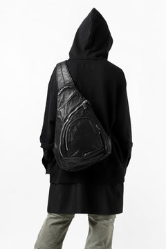 Load image into Gallery viewer, ISAMU KATAYAMA BACKLASH ONE SHOULDER BAG / Italy Shoulder Object Dyed (BLACK)