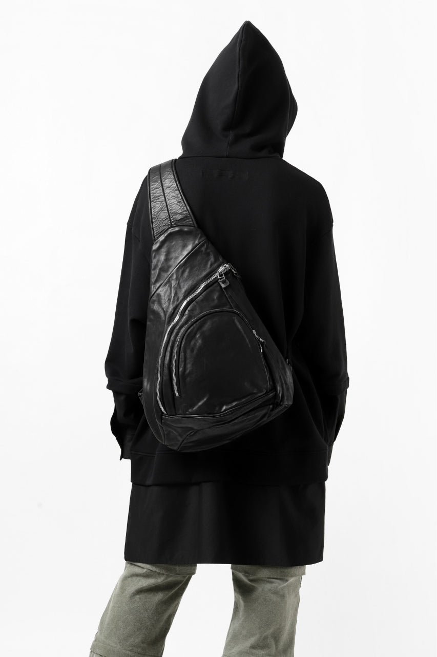 Load image into Gallery viewer, ISAMU KATAYAMA BACKLASH ONE SHOULDER BAG / Italy Shoulder Object Dyed (BLACK)