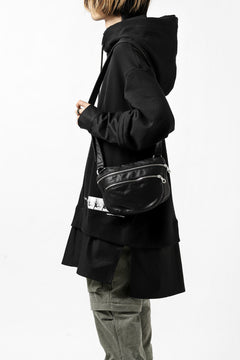 Load image into Gallery viewer, ISAMU KATAYAMA BACKLASH STRAP ZIP BAG / MONOCHROME LUXURY STEER (BLACK)