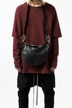 Load image into Gallery viewer, ISAMU KATAYAMA BACKLASH 2WAY BAM BAG / Italy Shoulder Object Dyed (BLACK)