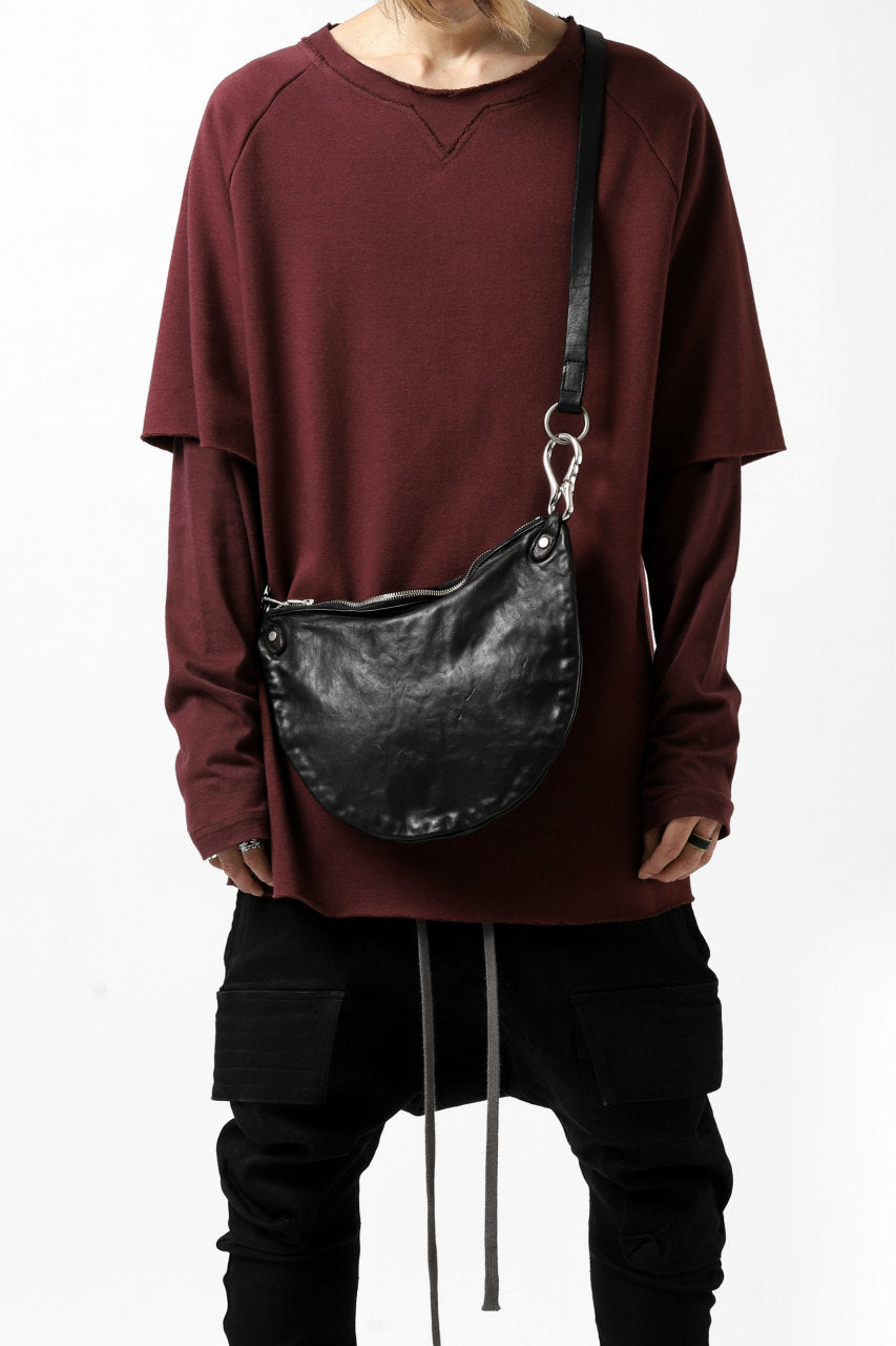 Load image into Gallery viewer, ISAMU KATAYAMA BACKLASH 2WAY BAM FLAP BAG / ITALY SHOULDER OBJECT DYED (BLACK)