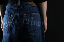 画像をギャラリービューアに読み込む, mastermind JAPAN LOOSEYFIT JEANS / 2WAY STRETCH DENIM (INDIGO)