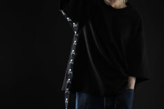 画像をギャラリービューアに読み込む, mastermind JAPAN TAPE DETAIL BOXYFIT T-SHIRT (BLACK)