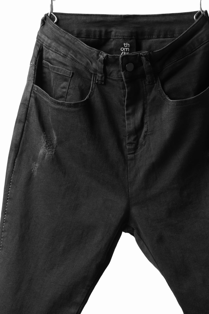 画像をギャラリービューアに読み込む, thomkrom OVER LOCK SLIM CROPPED PANTS / DAMAGE STRETCH DENIM (BLACK)
