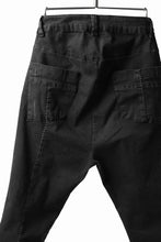 画像をギャラリービューアに読み込む, thomkrom OVER LOCK SLIM CROPPED PANTS / DAMAGE STRETCH DENIM (BLACK)