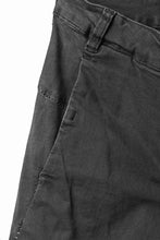 画像をギャラリービューアに読み込む, thomkrom OVER LOCKED SKINNY TROUSERS /  HYPER STRETCH DENIM (DARK GREY)