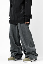 画像をギャラリービューアに読み込む, FACETASM SUPER BIG DENIM PANTS (BLACK)