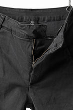 画像をギャラリービューアに読み込む, thomkrom OVER LOCKED SKINNY TROUSERS /  HYPER STRETCH DENIM (DARK GREY)