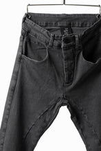 画像をギャラリービューアに読み込む, thomkrom OVER LOCKED SKINNY TROUSERS /  FADE STRETCH DENIM (LIGHT GREY)