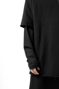 Load image into Gallery viewer, FIRST AID TO THE INJURED LAYERED SLEEVE TOPS / FRENCH TERRY + JERSEY (BLACK)
