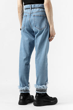 Load image into Gallery viewer, FACETASM CROPPED PRINT DENIM PANTS (INDIGO)