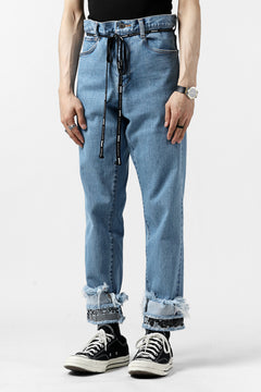 Load image into Gallery viewer, FACETASM CROPPED PRINT DENIM PANTS (INDIGO)