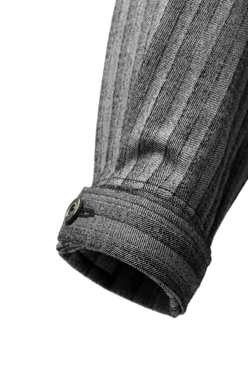 画像をギャラリービューアに読み込む, SOSNOVSKA exclusive FLYING DOWN SHIRT COAT (GREY STRIPE)