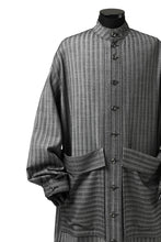 画像をギャラリービューアに読み込む, SOSNOVSKA exclusive FLYING DOWN SHIRT COAT (GREY STRIPE)