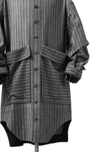 画像をギャラリービューアに読み込む, SOSNOVSKA exclusive FLYING DOWN SHIRT COAT (GREY STRIPE)