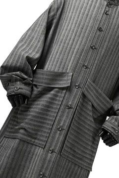 画像をギャラリービューアに読み込む, SOSNOVSKA exclusive FLYING DOWN SHIRT COAT (GREY STRIPE)