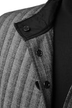 画像をギャラリービューアに読み込む, SOSNOVSKA exclusive FLYING DOWN SHIRT COAT (GREY STRIPE)