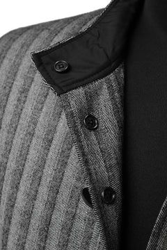 画像をギャラリービューアに読み込む, SOSNOVSKA exclusive FLYING DOWN SHIRT COAT (GREY STRIPE)