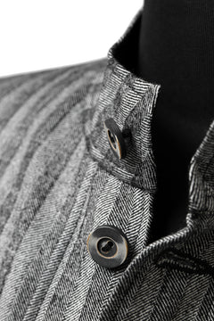画像をギャラリービューアに読み込む, SOSNOVSKA exclusive FLYING DOWN SHIRT COAT (GREY STRIPE)