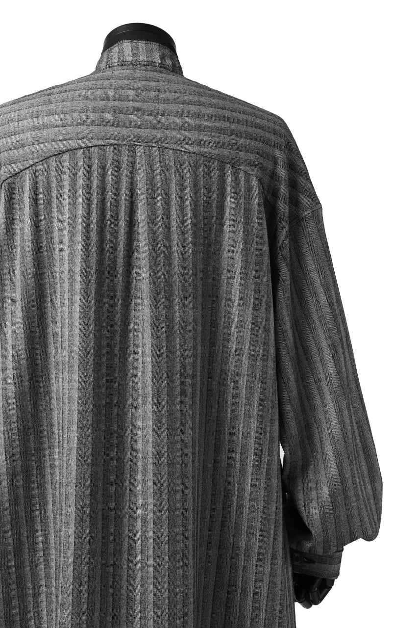 画像をギャラリービューアに読み込む, SOSNOVSKA exclusive FLYING DOWN SHIRT COAT (GREY STRIPE)
