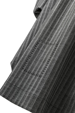 画像をギャラリービューアに読み込む, SOSNOVSKA exclusive FLYING DOWN SHIRT COAT (GREY STRIPE)