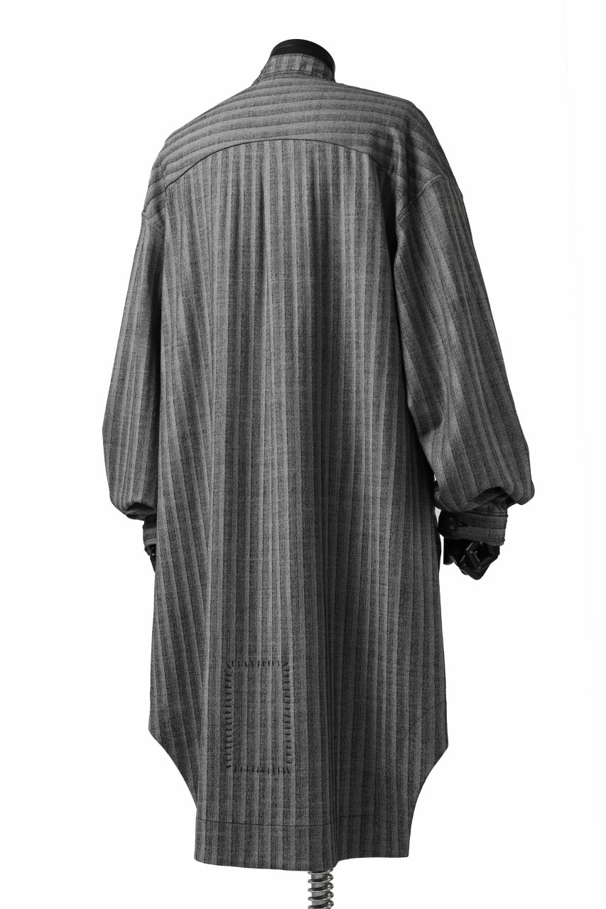 画像をギャラリービューアに読み込む, SOSNOVSKA exclusive FLYING DOWN SHIRT COAT (GREY STRIPE)