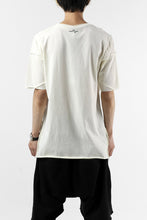 Load image into Gallery viewer, FIRST AID TO THE INJURED BANDER T-SHIRT / SINGLE JERSEY (SNOW)