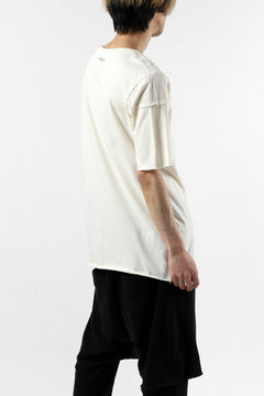 Load image into Gallery viewer, FIRST AID TO THE INJURED BANDER T-SHIRT / SINGLE JERSEY (SNOW)