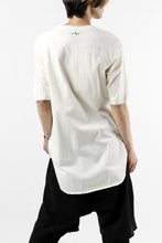 Load image into Gallery viewer, FIRST AID TO THE INJURED POST T-SHIRT / SINGLE JERSEY (SNOW)