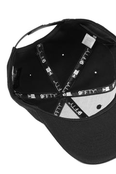 画像をギャラリービューアに読み込む, 11 BY BORIS BIDJAN SABERI x 9 FIFTY NEW ERA "EMBRO LOGO CAP" (BLACK x BLACK)