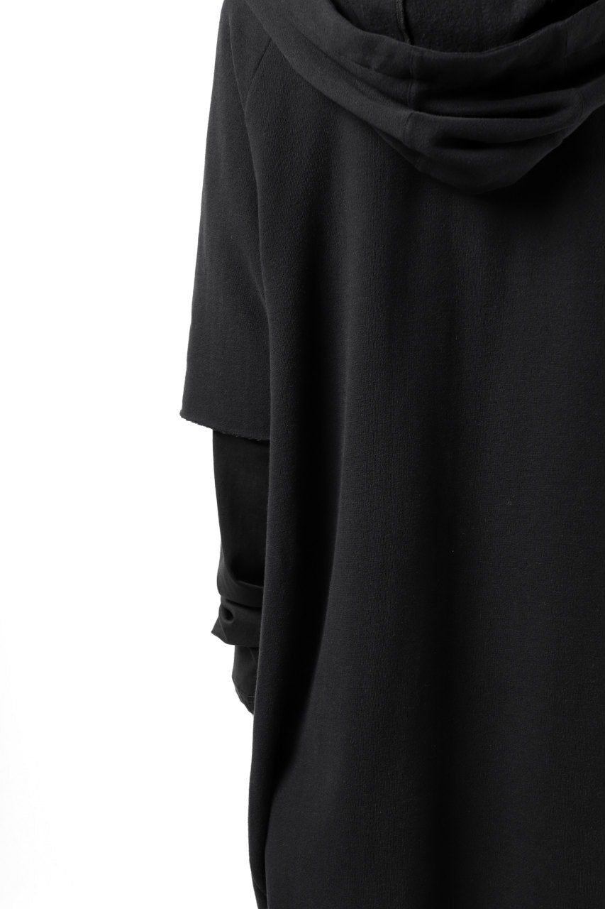 Load image into Gallery viewer, FIRST AID TO THE INJURED HOODY LAYERED SLEEVE ZIP PARKA / FRENCH TERRY + JERSEY (BLACK)