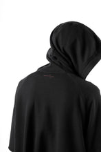 Load image into Gallery viewer, FIRST AID TO THE INJURED HOODY LAYERED SLEEVE ZIP PARKA / FRENCH TERRY + JERSEY (BLACK)