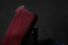 Load image into Gallery viewer, ISAMU KATAYAMA BACKLASH exclusive ROUND FASTNER WALLET / DOUBLE-SHOULDER OBJECT DYED (RED)