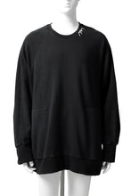 画像をギャラリービューアに読み込む, A.F ARTEFACT "FRAYED" DAMAGE LOOSEY SWEATER TOPS (BLACK)