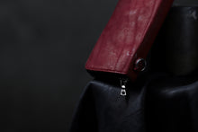 Load image into Gallery viewer, ISAMU KATAYAMA BACKLASH exclusive ROUND FASTNER WALLET / DOUBLE-SHOULDER OBJECT DYED (RED)