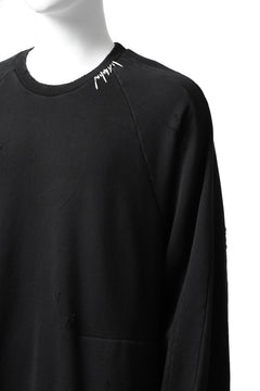 画像をギャラリービューアに読み込む, A.F ARTEFACT "FRAYED" DAMAGE LOOSEY SWEATER TOPS (BLACK)