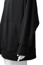 画像をギャラリービューアに読み込む, A.F ARTEFACT "FRAYED" DAMAGE LOOSEY SWEATER TOPS (BLACK)