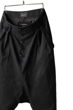画像をギャラリービューアに読み込む, SOSNOVSKA exclusive NARROW CLOWN PANTS / SCRATCHED SILK (BLACK)
