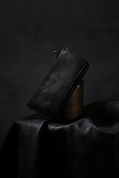 Load image into Gallery viewer, ISAMU KATAYAMA BACKLASH exclusive ROUND FASTNER WALLET / DOUBLE-SHOULDER OBJECT DYED (BLACK)