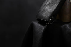 Load image into Gallery viewer, ISAMU KATAYAMA BACKLASH exclusive ROUND FASTNER WALLET / DOUBLE-SHOULDER OBJECT DYED (BLACK)
