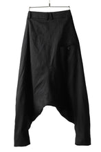 画像をギャラリービューアに読み込む, SOSNOVSKA exclusive NARROW CLOWN PANTS / SCRATCHED SILK (BLACK)