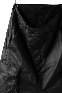 画像をギャラリービューアに読み込む, 11 BY BORIS BIDJAN SABERI CARGO POCKET SHORTS "P20-F1482" (STRETCH COTTON / BLACK COATED)